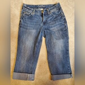 Maurices Blue Ankle Cropped Jeans with Classic Medium Wash and Rolled Cuffs
